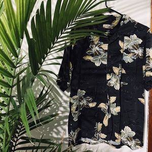 Vintage floral button up shirt